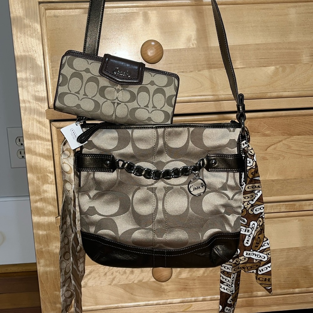 Coach Signature Metallic Leather Bag Crossbody Purse with Matching Wallet - NWT